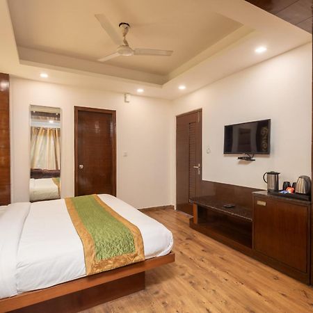 Hotel 30 Degree North Mussoorie Esterno foto
